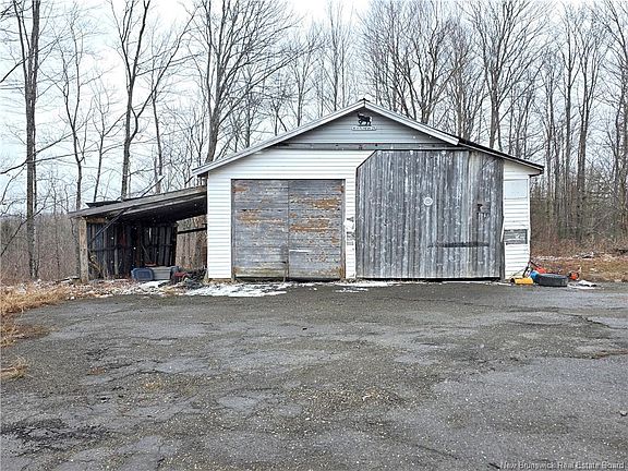 4th image of 89 Lebel Rd