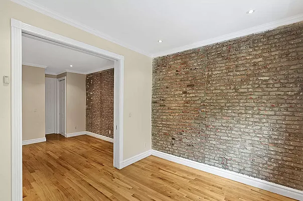 Rented by Cooper & Cooper Real Estate | media 8