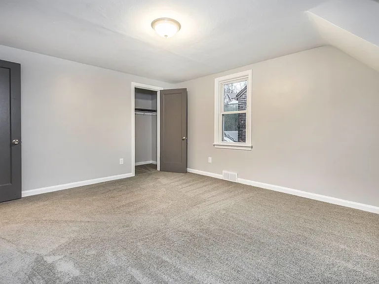 1330 Oakridge St — Photo 14