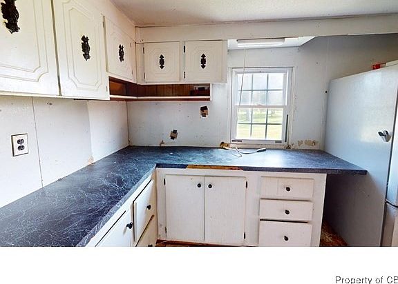 3rd image of 19149 Tomlin Hill Dr