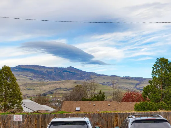 381 Glenn St, Ashland, OR 97520