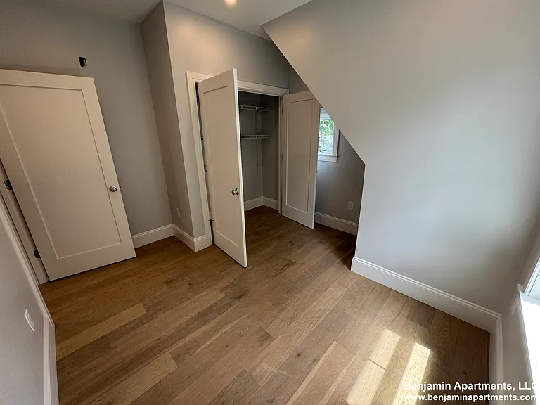 51 Fairbanks St #7 — Photo 14