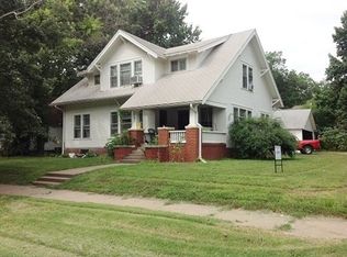 121 N Martin Luther King Jr Dr, Manhattan, KS 66502