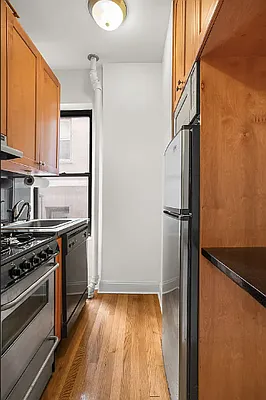 Rented by Compass | media 12