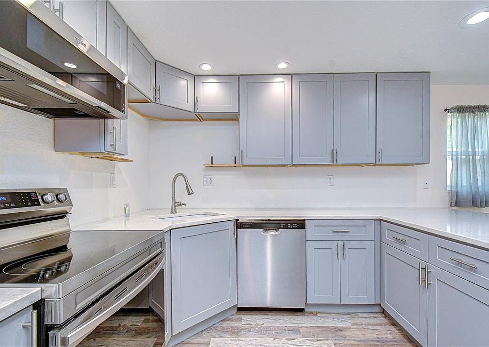 2933 56th Ave N, Saint Petersburg, FL 33714 | Zillow