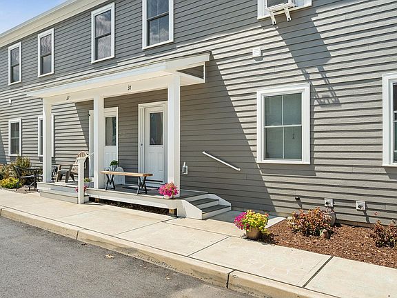 4th image of 31 Gardner Lane