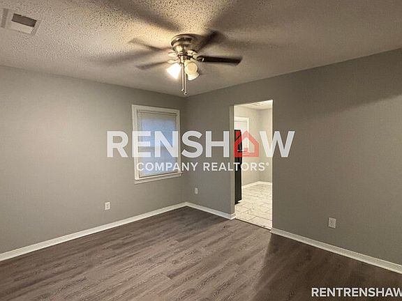 3rd image of 893 Pearce St
