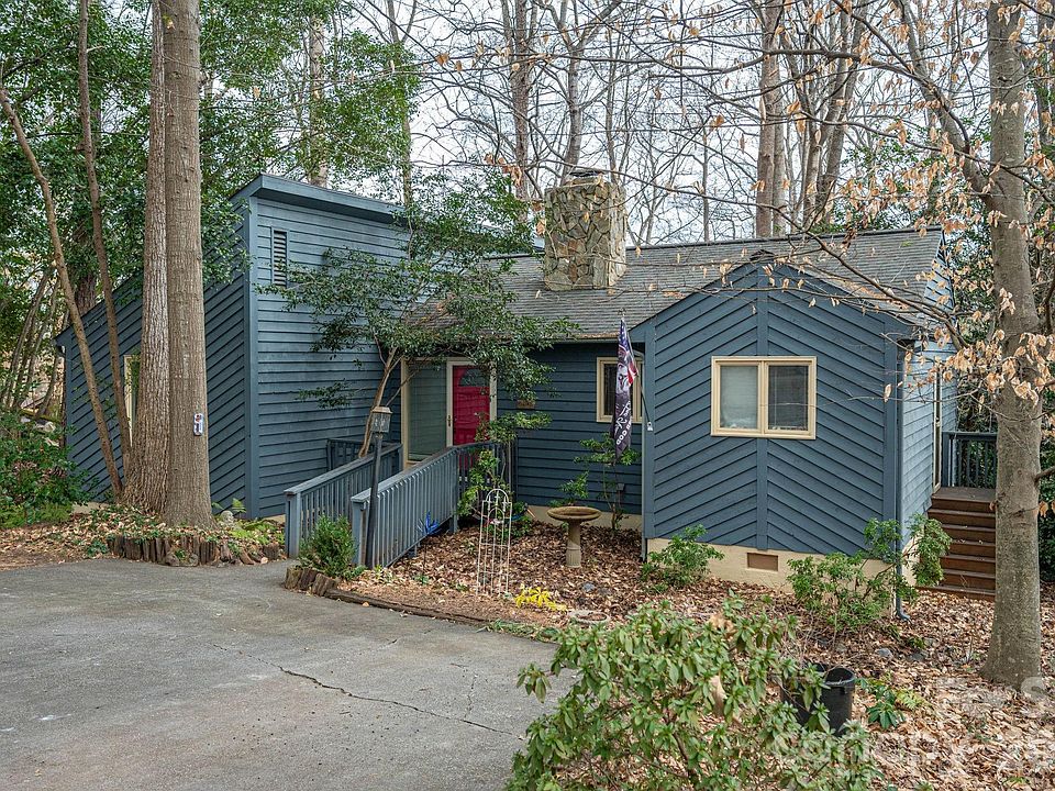 1st image of 2805 Patio Ln
