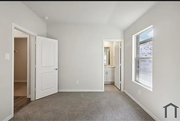 807 Easthill Dr — Photo 19