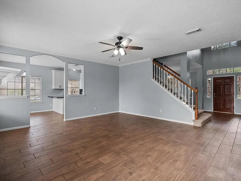 4915 Stone Harbor Dr — Photo 6