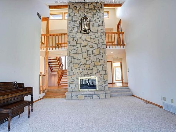 3rd image of 1 Woodberry Ln