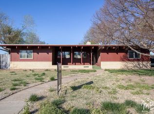 503 N Main St, Lakin, KS 67860