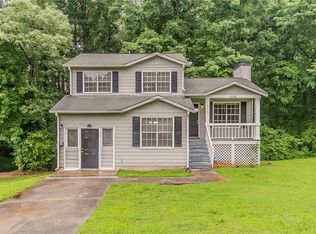 6114 Leverett Dr, Lithonia, GA 30038