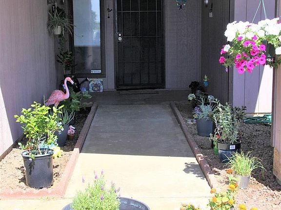 2nd image of 758 Golden Ave