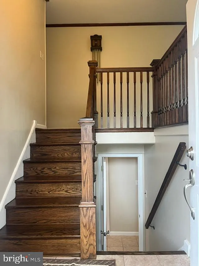 4 bed, 2.5 bath, 1818 sqft, $3,100 — Photo 3