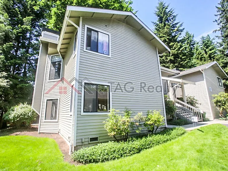 9009 Avondale Rd NE #E109 — Photo 5