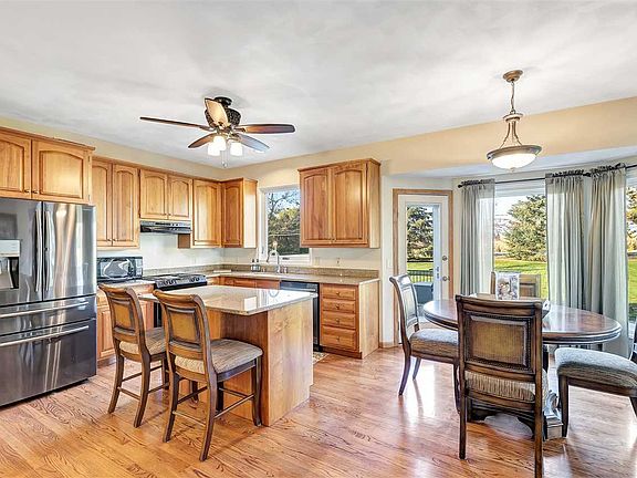 5th image of N2321 Weatherhill Ct