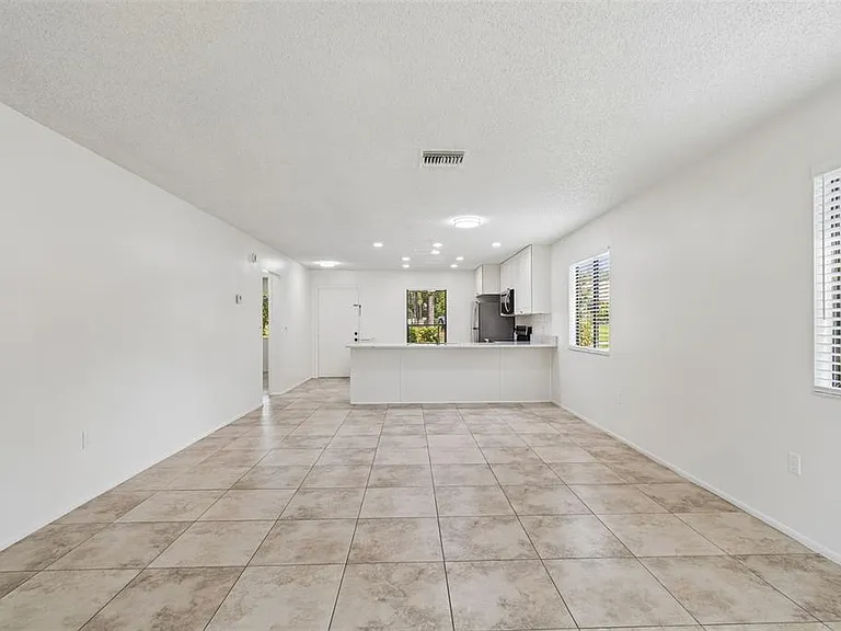 2945 Grovewood Blvd #A — Photo 26