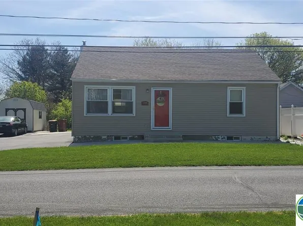 3396 W Columbia St, Whitehall, PA 18052