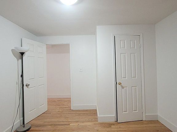 3rd image of 183 Clifton Pl #2