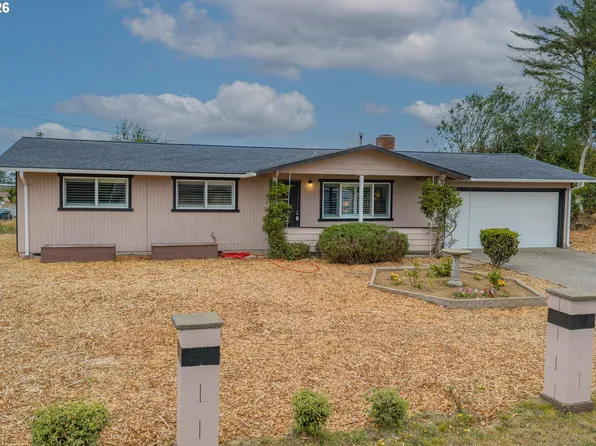 530 Montgomery Ave, Coos Bay, OR 97420