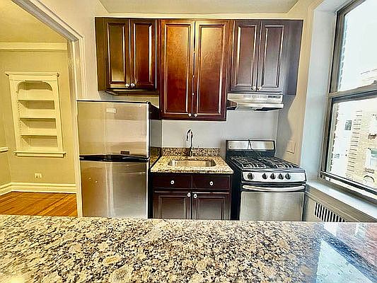 3rd image of 25 Lefferts Ave APT 3K