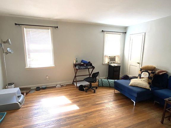 3rd image of 35 Elsmere Blvd
