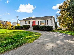 291 Henry St, Fall River, MA 02721