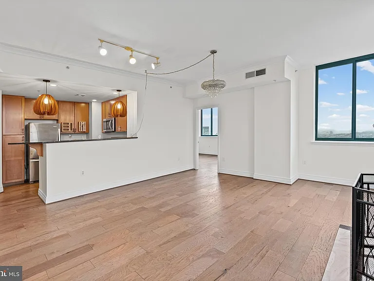 414 Water St #2903 — Photo 8