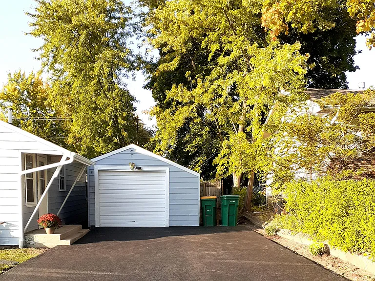 garage