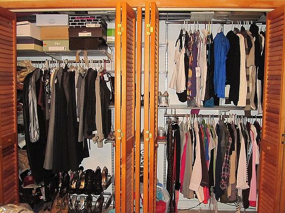 Wall to Wall Closet in Bedroom