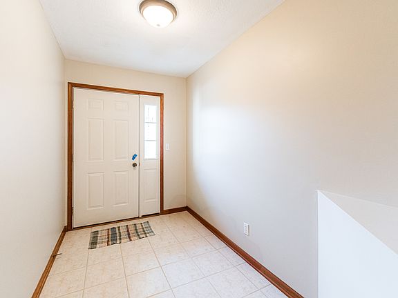 3rd image of 1161 Alexandria Dr