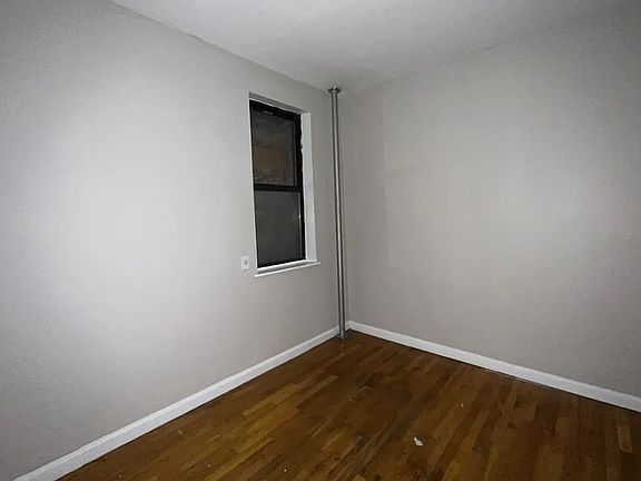 5th image of 405 E 12th St