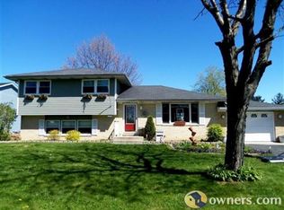 4062 Kingsway Dr #A, Crown Point, IN