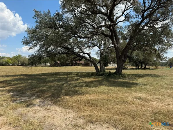 LOT 8 Burt St, Yoakum, TX 77995