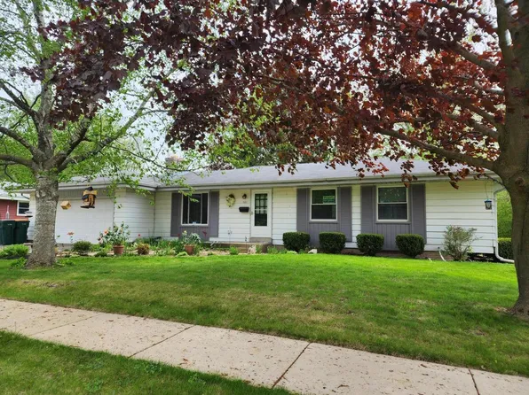 321 Westlawn AVENUE, Elkhorn, WI 53121