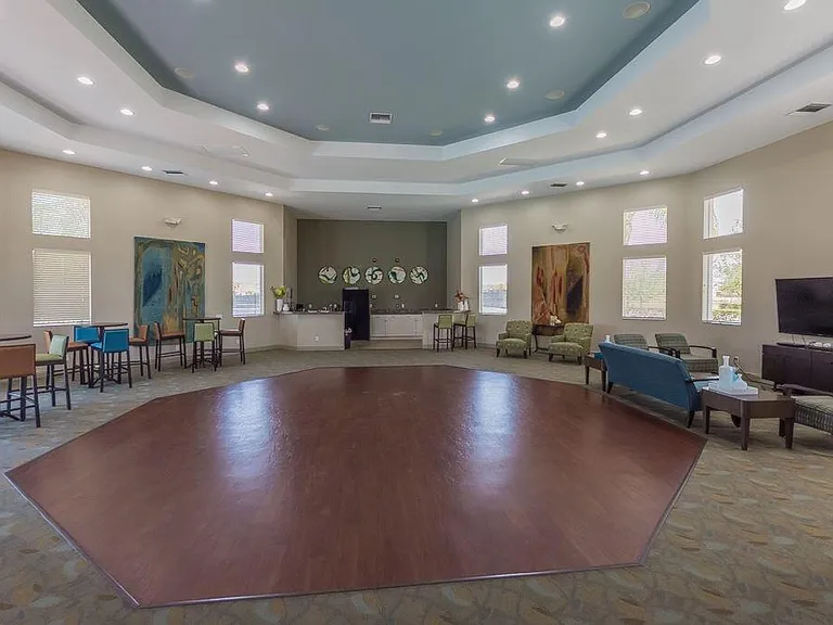 1750 Berkshire Cir SW — Photo 54