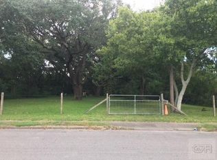221 S Bell Dr, Texas City, TX 77591