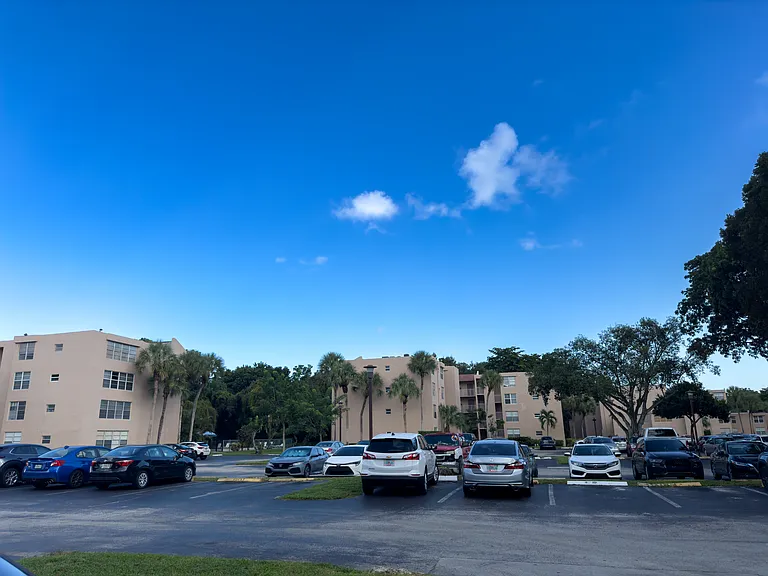9440 Live Oak Pl #208 — Photo 37