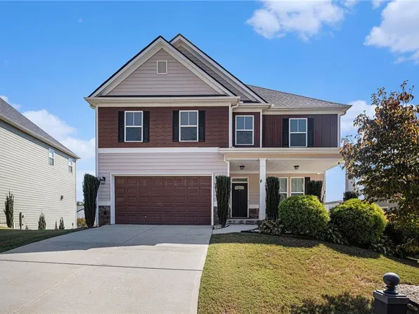39 Fallen Oak Dr, Dallas, GA 30132