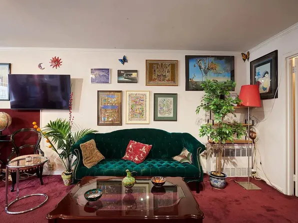 85 8th Avenue image 4 of 12