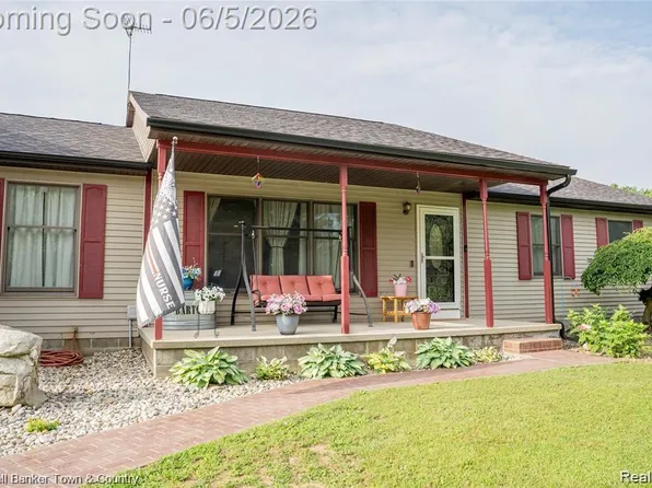 6881 Munsell Rd, Howell, MI 48843