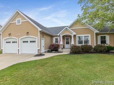 8677 Shore Way Dr SW, Byron Center, MI, 49315