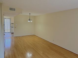320 N Belmont St #4, Glendale, CA 91206