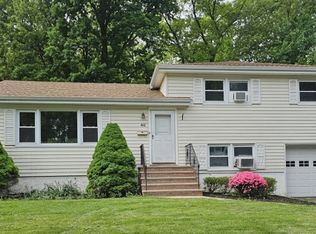 40 Wadsworth Ter, Cranford, NJ 07016