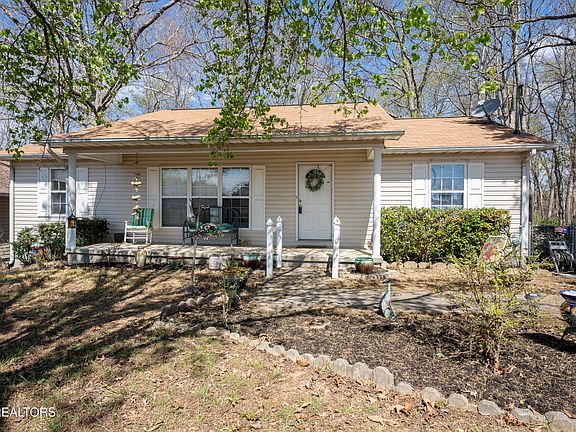 2nd image of 5111 Morganton Rd