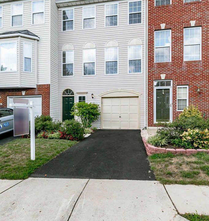 1st image of 5102 Ballycastle Cir