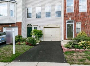 5102 Ballycastle Cir, Alexandria, VA 22315