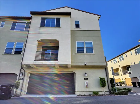 951 E Twill Ct, Anaheim, CA 92802