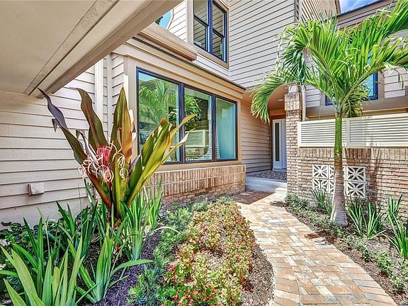 4th image of 563 Park Shore DR #G-2